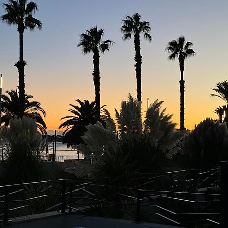 T3 Neuf Avec Terrasse Et Jardin Face A La Mer Bandol Exterior photo
