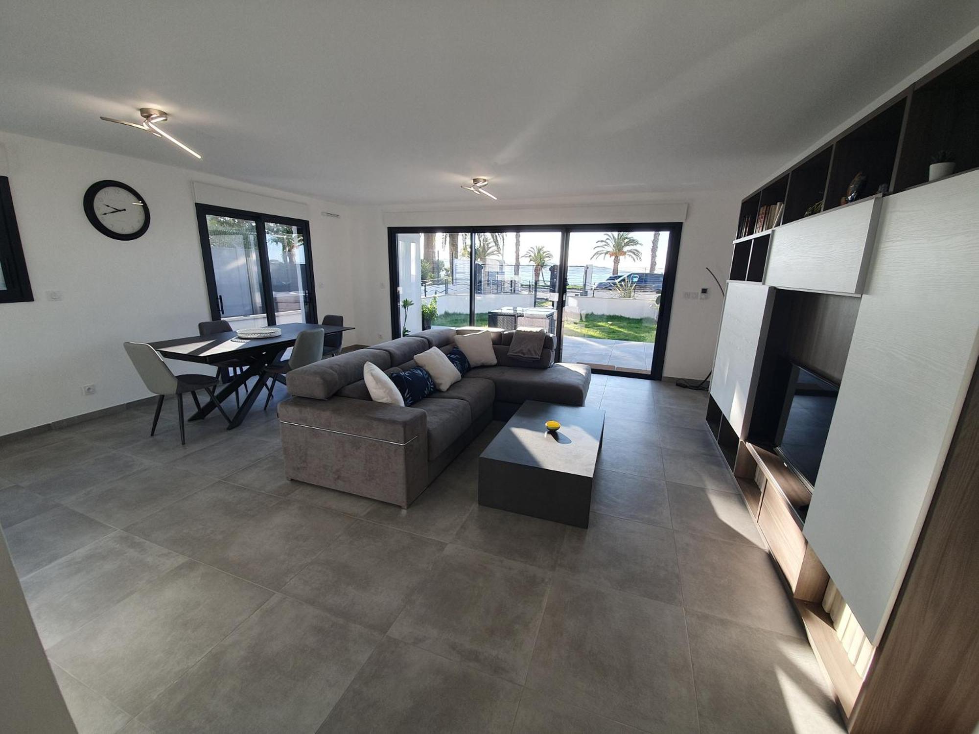 T3 Neuf Avec Terrasse Et Jardin Face A La Mer Bandol Exterior photo