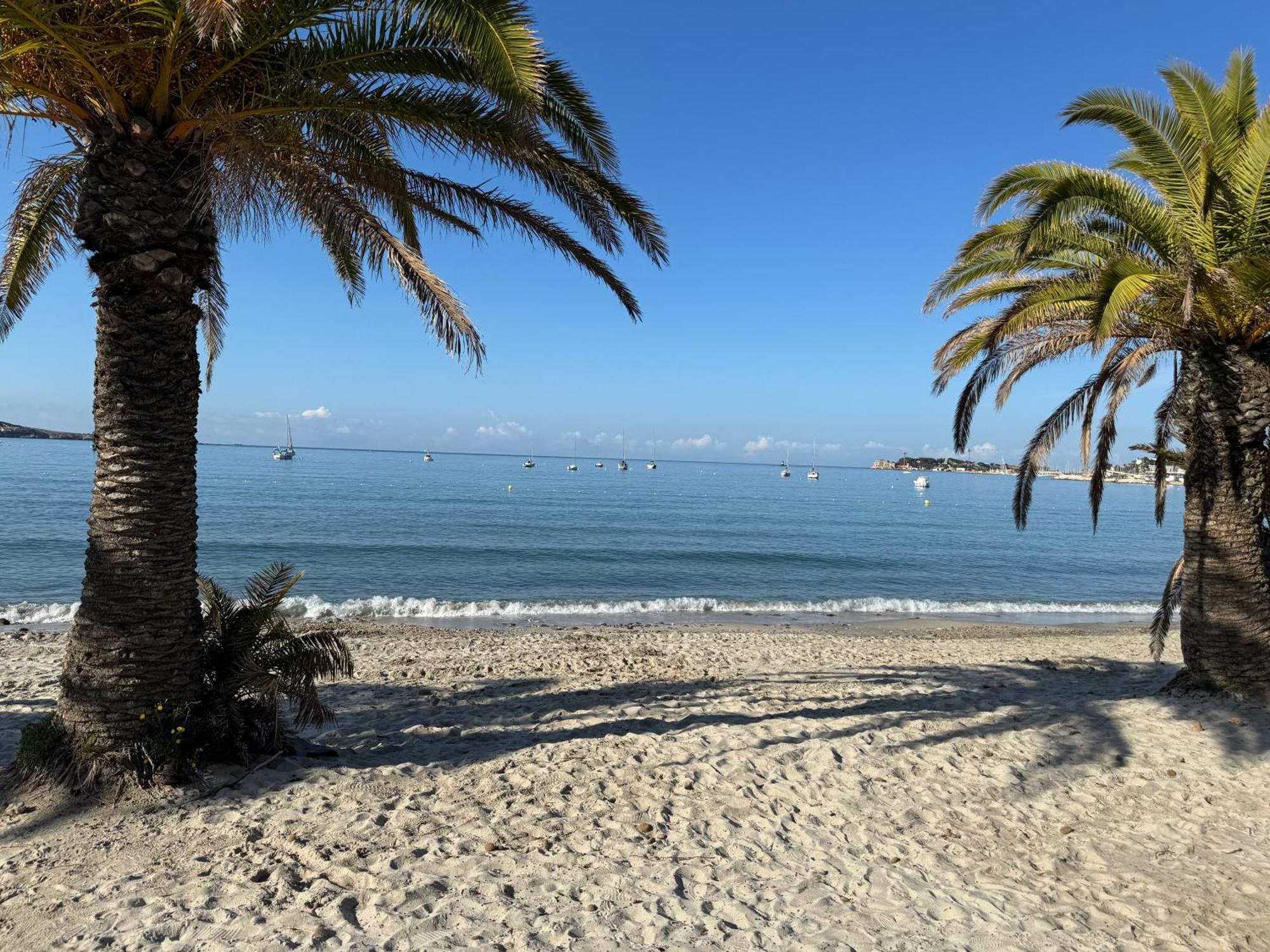 T3 Neuf Avec Terrasse Et Jardin Face A La Mer Bandol Exterior photo